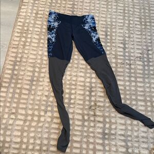 ALO Yoga Blue and Gray Leggings